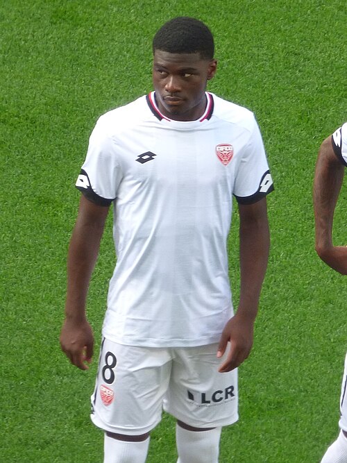 Junior Dina Ebimbe