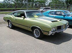 Oldsmobile 442 W-30